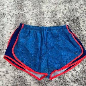 Nike running shorts - XL